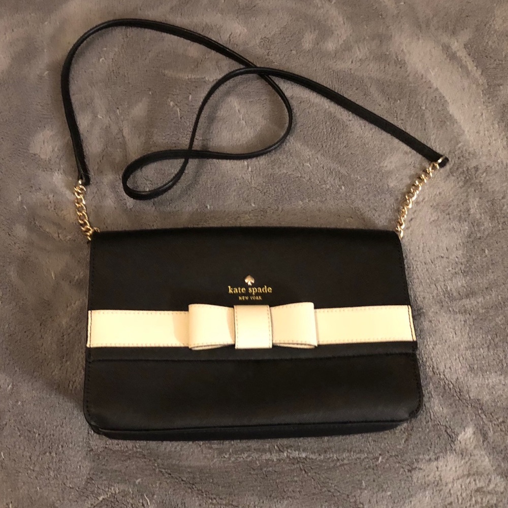 MAKE OFFER ❤️♠️ Kate Spade Purse ♠️